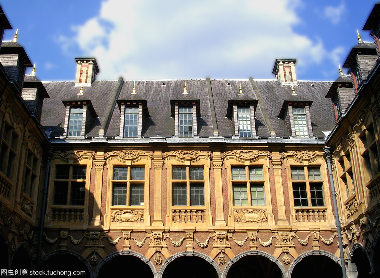 裝潢,遠(yuǎn)古,裝飾,云彩,專(zhuān)欄,利樂(lè),云層,天空,古昔,圓柱,古代,古老,雕塑,屋子,房屋,大樓,天,建筑,支柱,房子,法國(guó),拱廊,建筑物,法蘭西,柱子,法國(guó)的,煙囪,石,紀(jì)念碑,窗口,石頭,藍(lán),石子,藍(lán)色,衰老,窗戶(hù),裝飾物,玻璃窗,裝修,陳舊,云